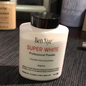 Ben Nye Super White Professional Powder